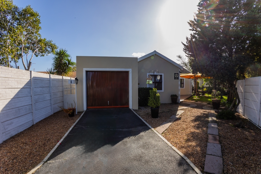 3 Bedroom Property for Sale in Tara Western Cape